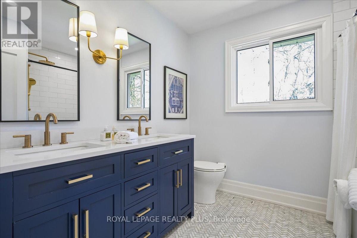 1594 Calumet Place, Mississauga, Ontario  L5J 3A9 - Photo 26 - W13056548