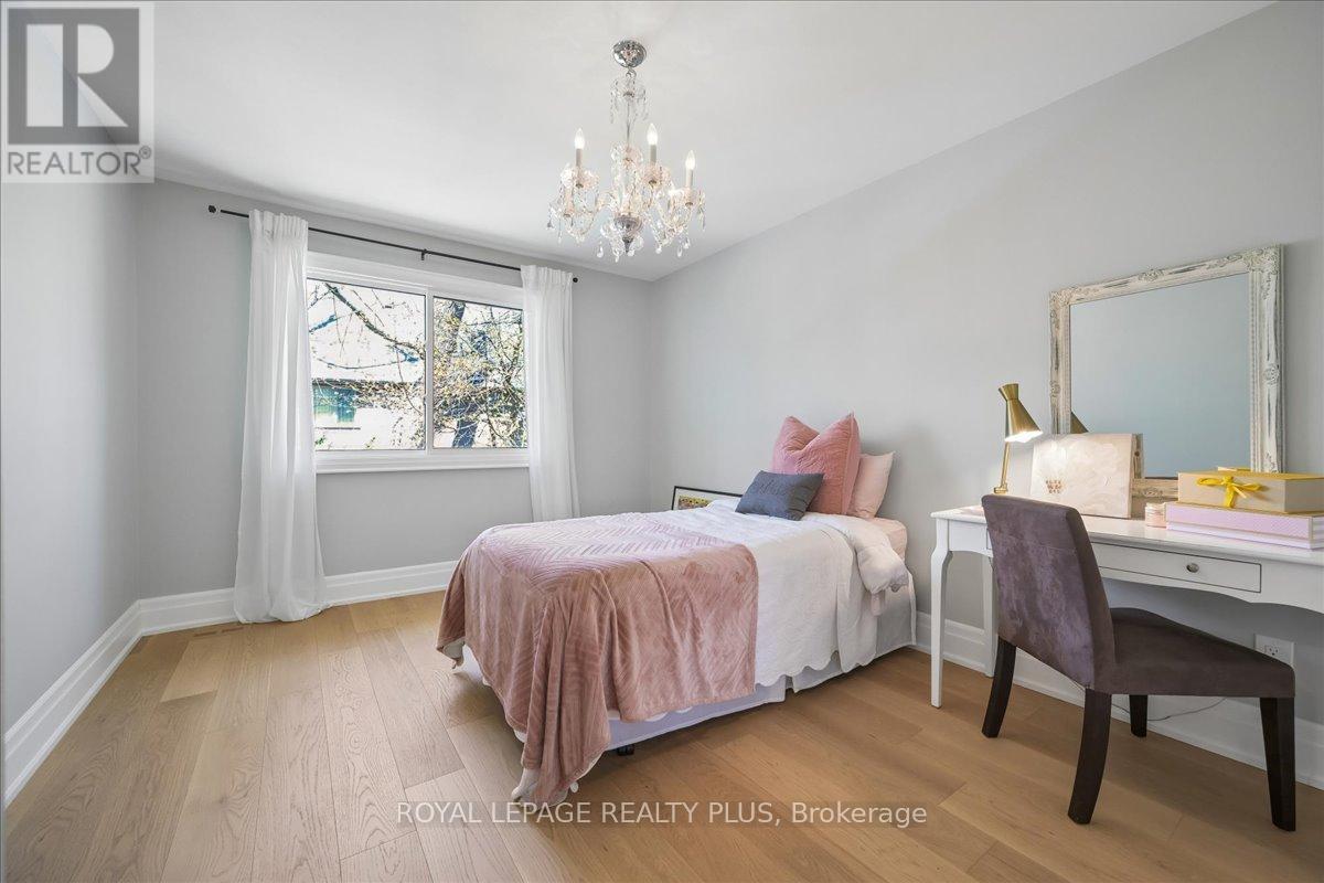 1594 Calumet Place, Mississauga, Ontario  L5J 3A9 - Photo 28 - W13056548