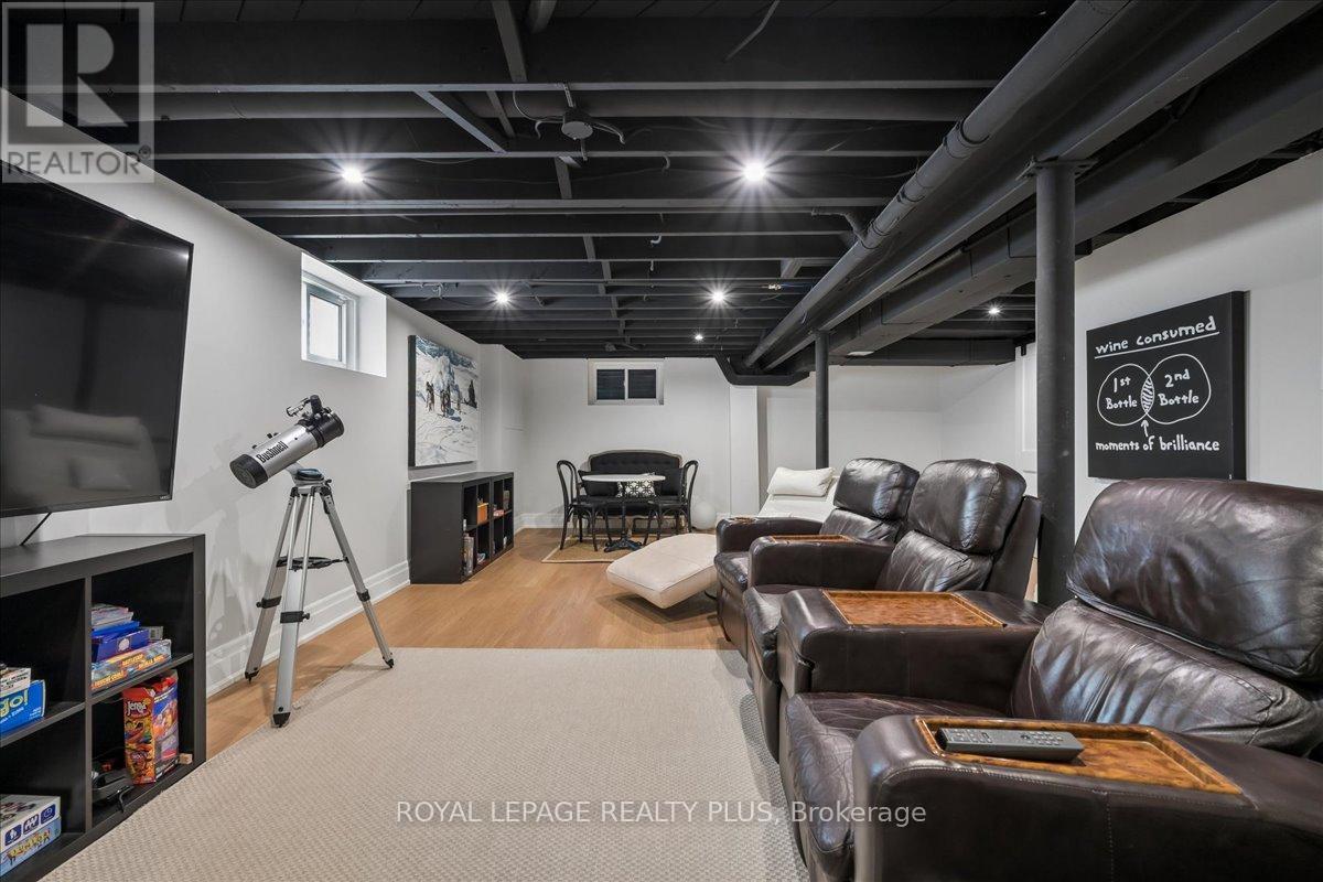 1594 Calumet Place, Mississauga, Ontario  L5J 3A9 - Photo 35 - W13056548