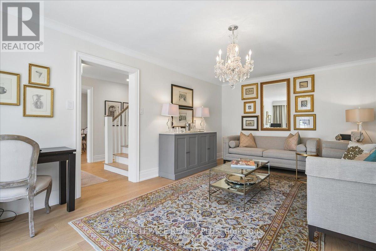 1594 Calumet Place, Mississauga, Ontario  L5J 3A9 - Photo 9 - W13056548