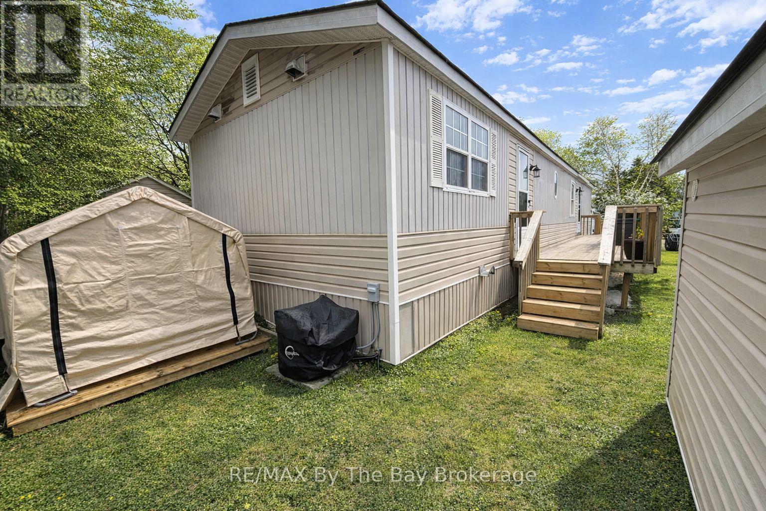 4117 Elaine Street, Severn, Ontario  L3V 6H4 - Photo 4 - S12949136