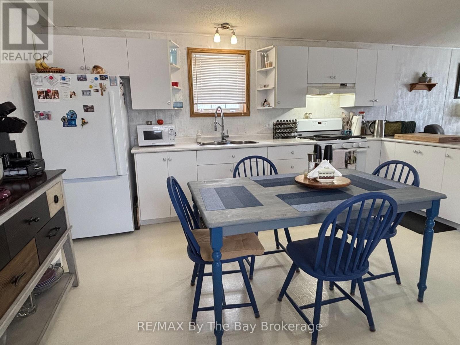 4117 Elaine Street, Severn, Ontario  L3V 6H4 - Photo 7 - S12949136