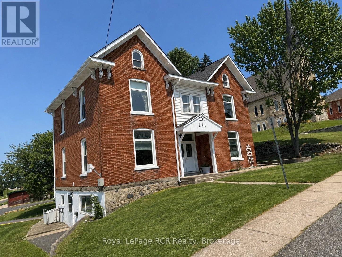 230 GARAFRAXA STREET N, West Grey, Ontario