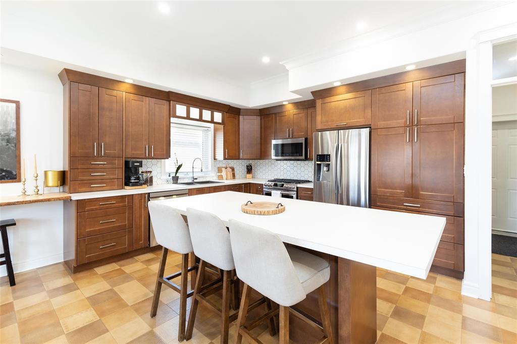 38 Castlerock Cove, Steinbach, Manitoba  R5G 2L4 - Photo 3 - 202608083