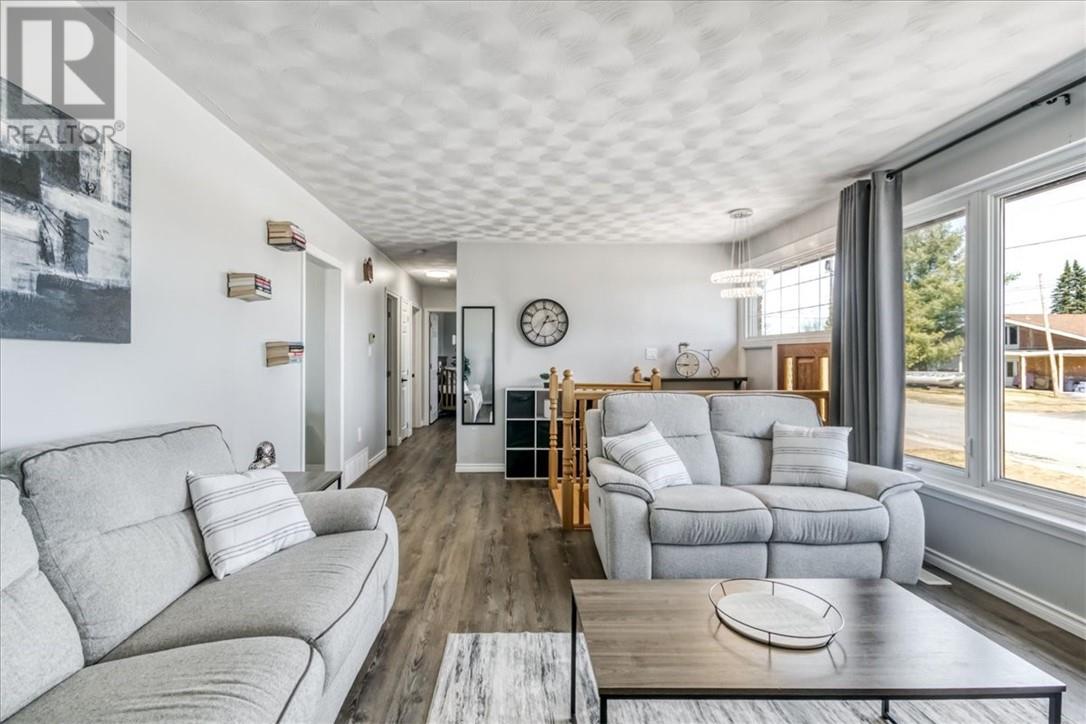 121 Edward Avenue, Chelmsford, Ontario  P0M 1L0 - Photo 13 - 2127342