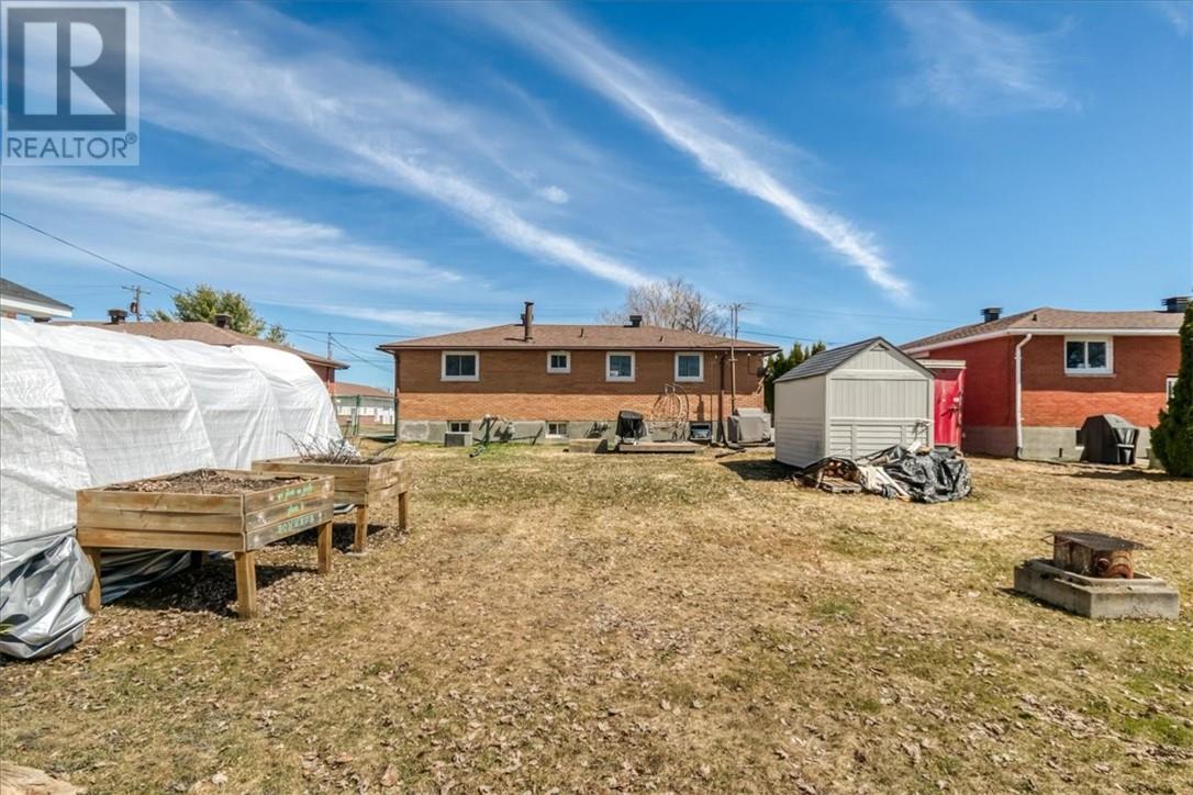 121 Edward Avenue, Chelmsford, Ontario  P0M 1L0 - Photo 4 - 2127342