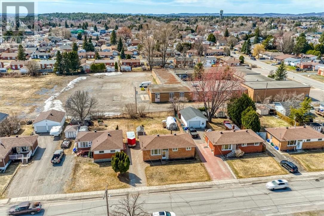 121 Edward Avenue, Chelmsford, Ontario  P0M 1L0 - Photo 7 - 2127342