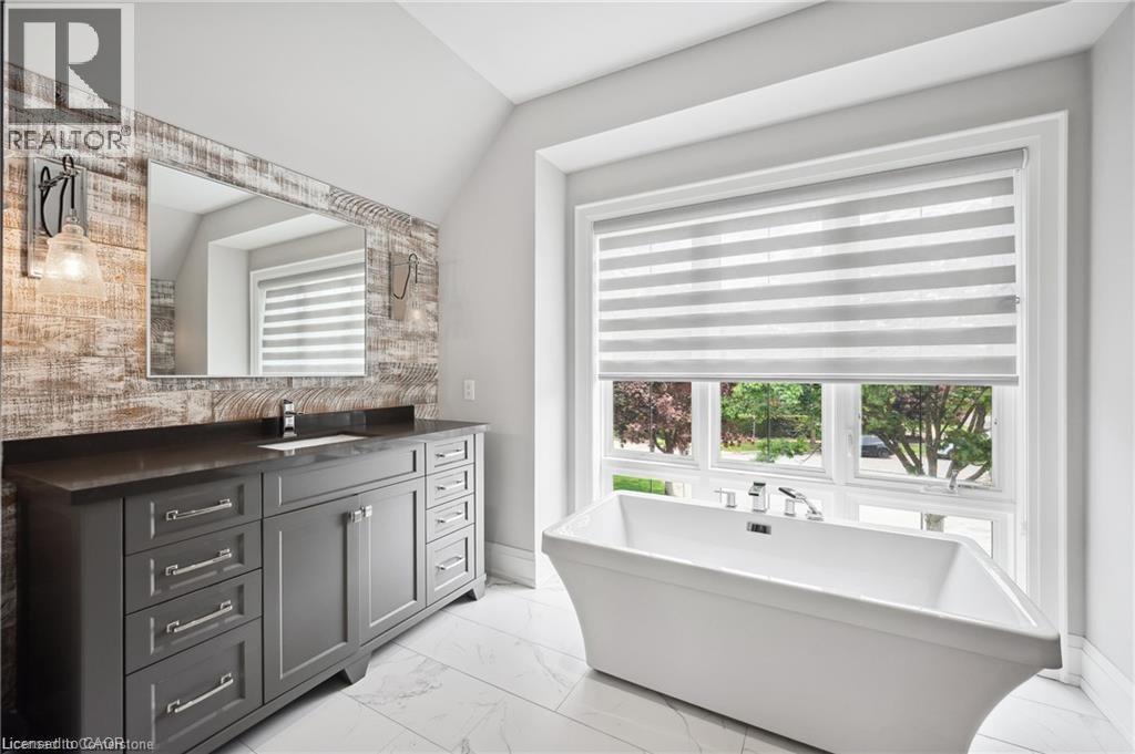 1247 Wood Place, Oakville, Ontario  L6L 2R4 - Photo 29 - 40822036