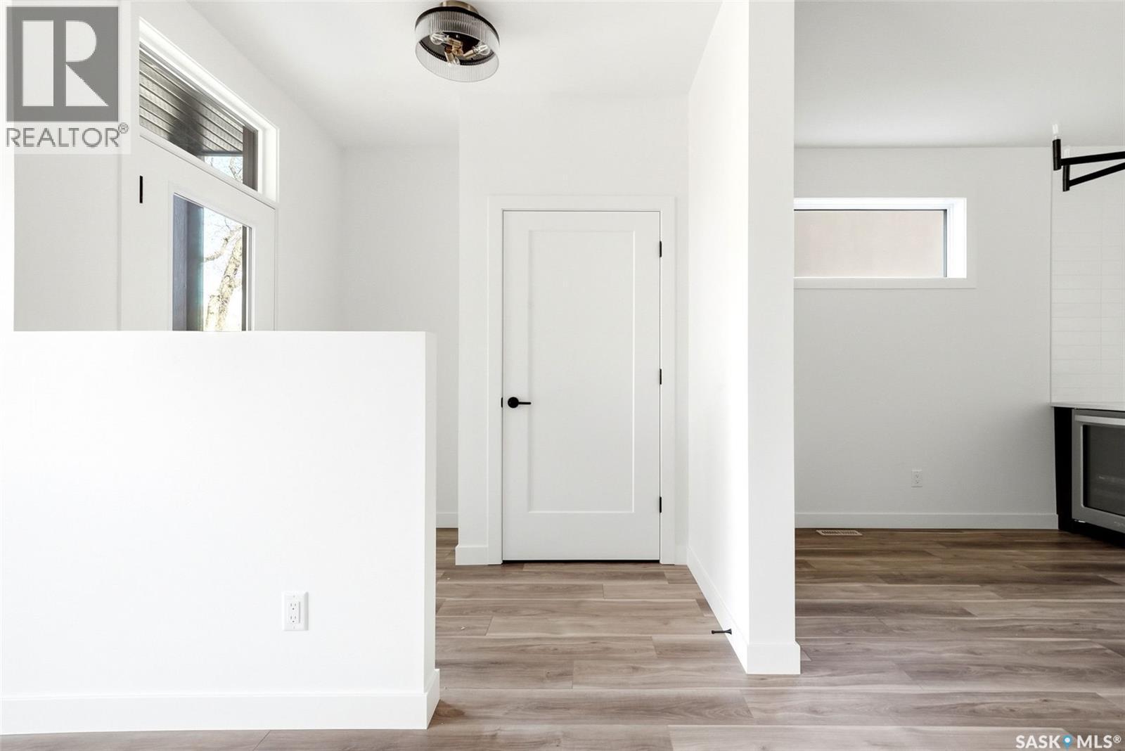 3917 Qu'appelle Drive, Regina, Saskatchewan  S4S 0E1 - Photo 4 - SK034044