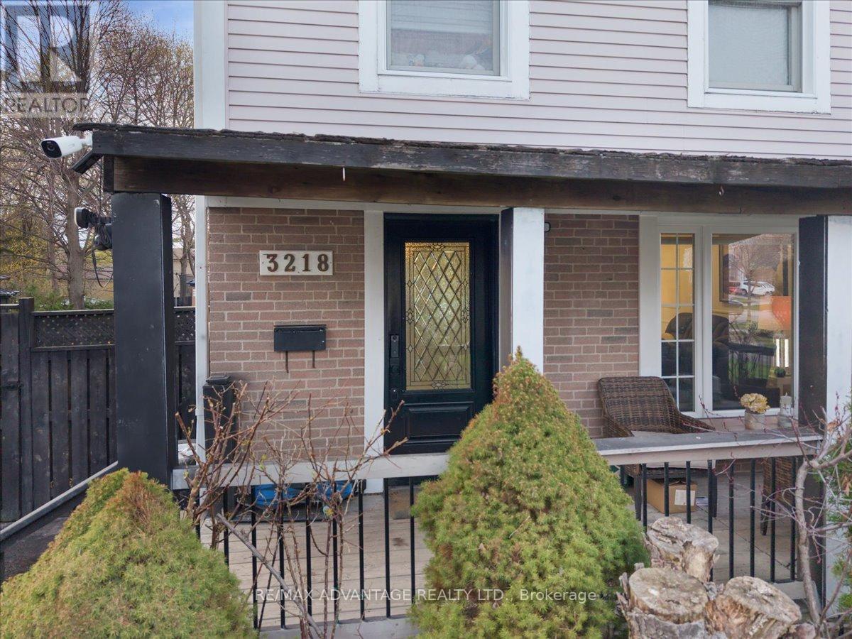 3218 Mainsail Crescent, Mississauga, Ontario  L5L 1H2 - Photo 11 - W13056858