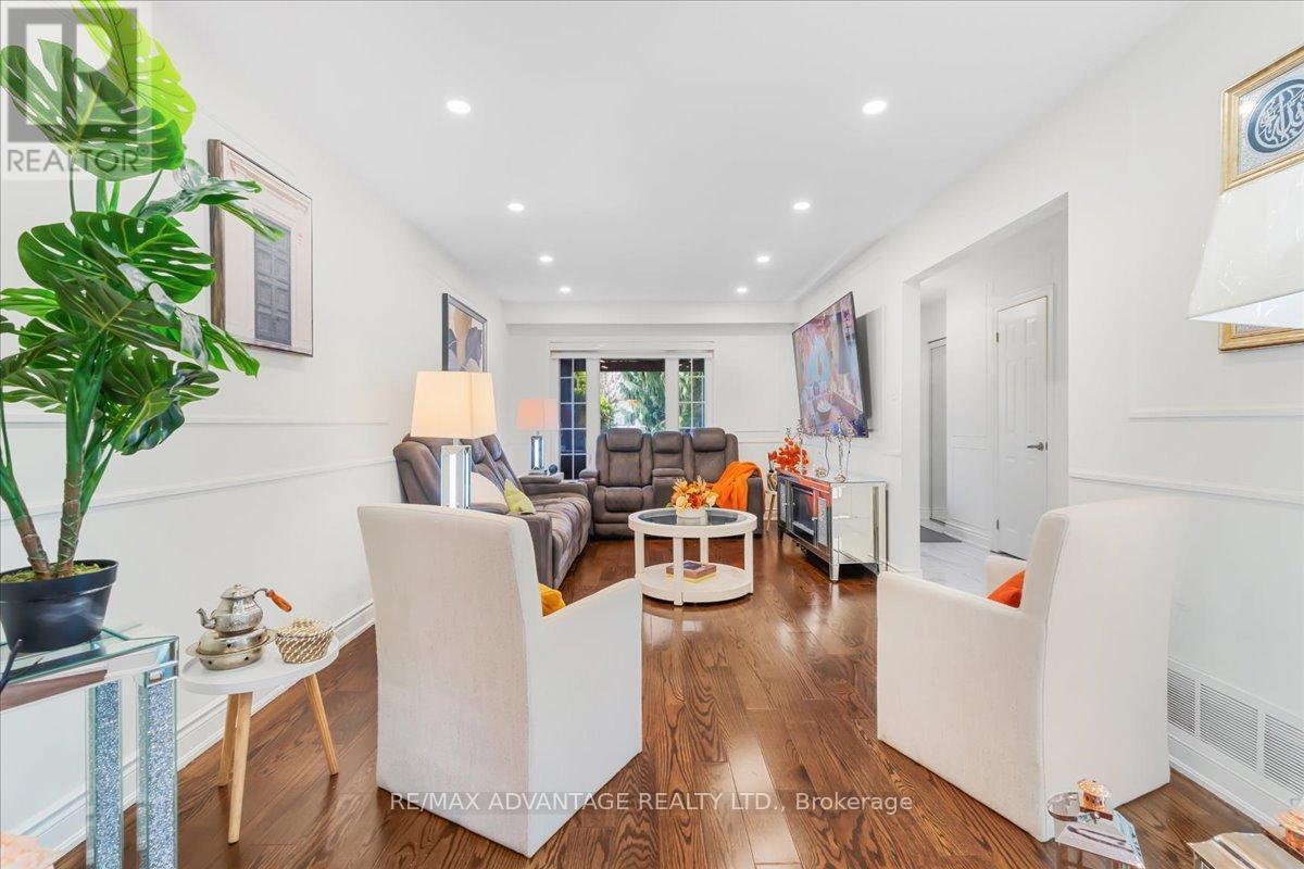 3218 Mainsail Crescent, Mississauga, Ontario  L5L 1H2 - Photo 15 - W13056858