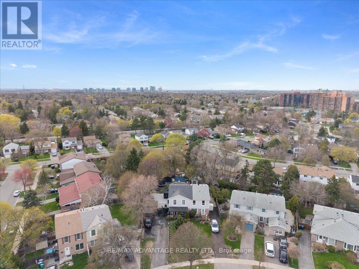 3218 Mainsail Crescent, Mississauga, Ontario  L5L 1H2 - Photo 8 - W13056858