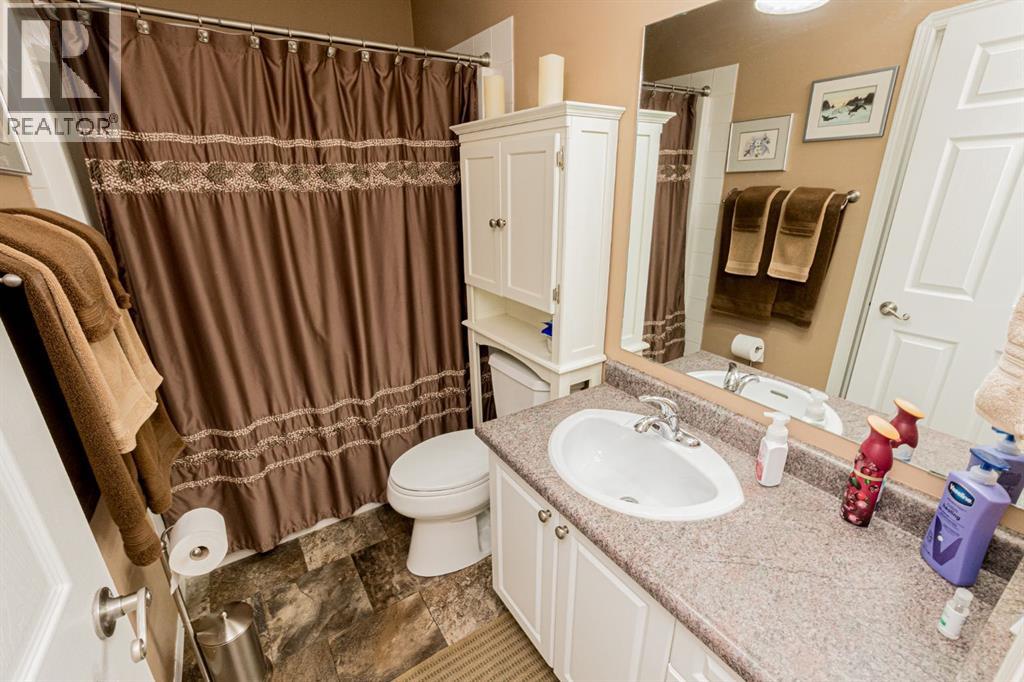 10509 Kateri Drive, Grande Prairie, Alberta  T8W 2N1 - Photo 10 - A2303002