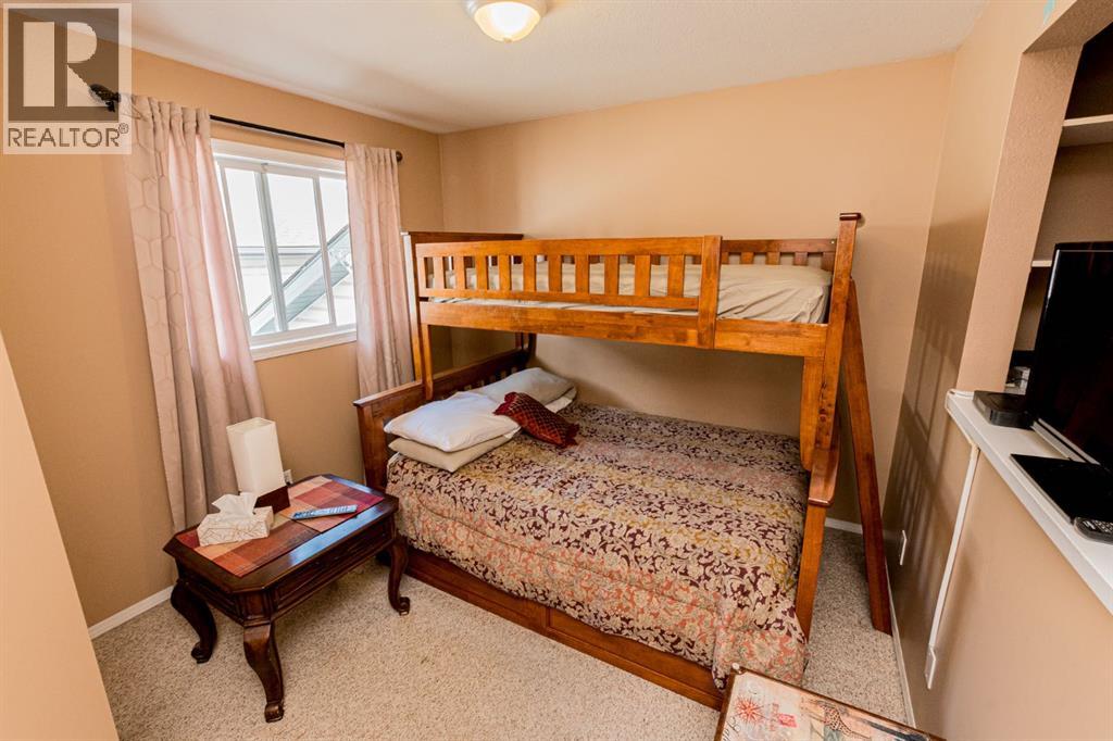 10509 Kateri Drive, Grande Prairie, Alberta  T8W 2N1 - Photo 12 - A2303002