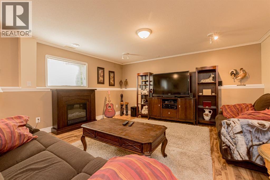 10509 Kateri Drive, Grande Prairie, Alberta  T8W 2N1 - Photo 13 - A2303002