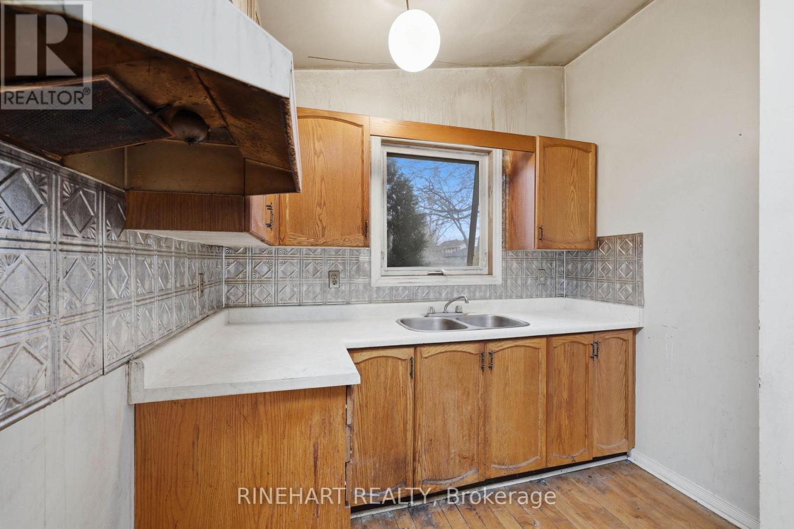 1003 Lawson Road, London North, Ontario  N6G 3V5 - Photo 11 - X13056722