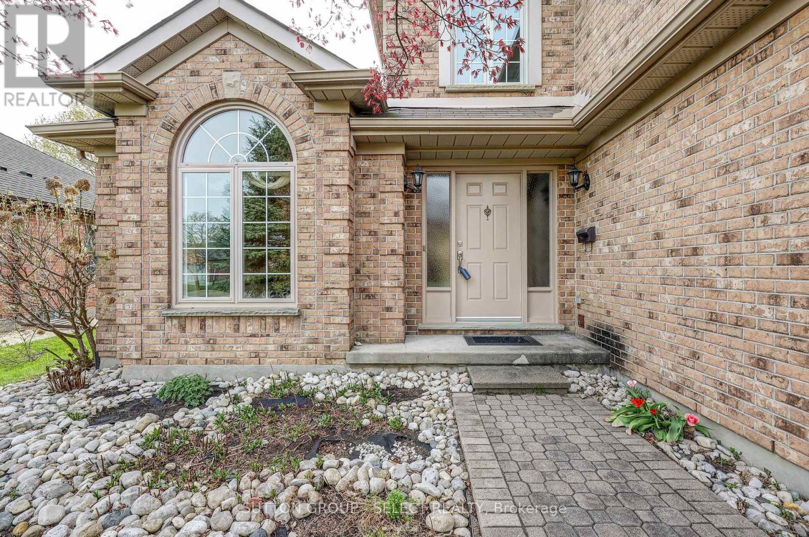 462 Ambleside Drive, London North, Ontario  N6G 4W9 - Photo 3 - X13056742