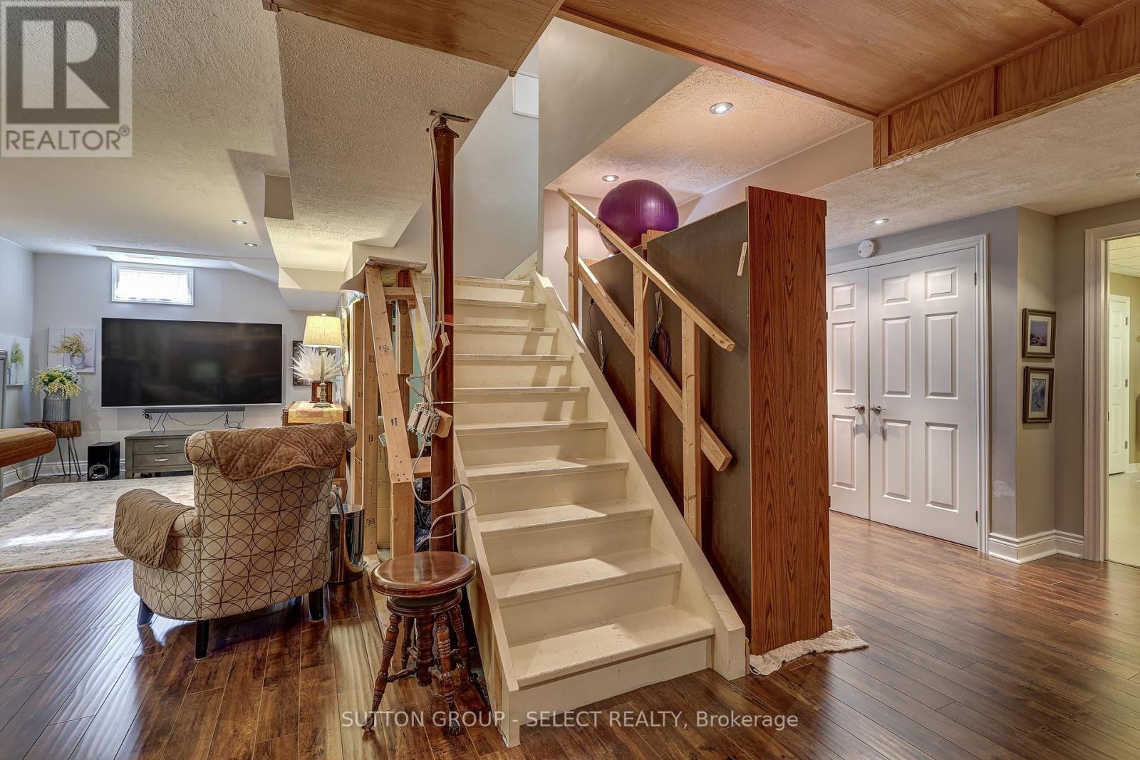 462 Ambleside Drive, London North, Ontario  N6G 4W9 - Photo 33 - X13056742