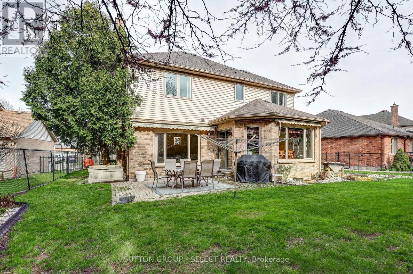 462 Ambleside Drive, London North, Ontario  N6G 4W9 - Photo 43 - X13056742