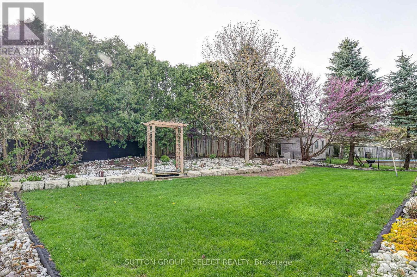 462 Ambleside Drive, London North, Ontario  N6G 4W9 - Photo 46 - X13056742