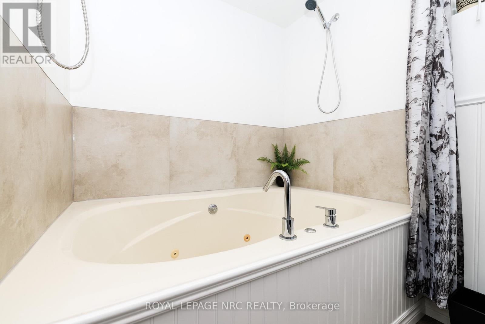 3545 Firelane 7 Road, Port Colborne, Ontario  L3K 5V3 - Photo 36 - X13054320