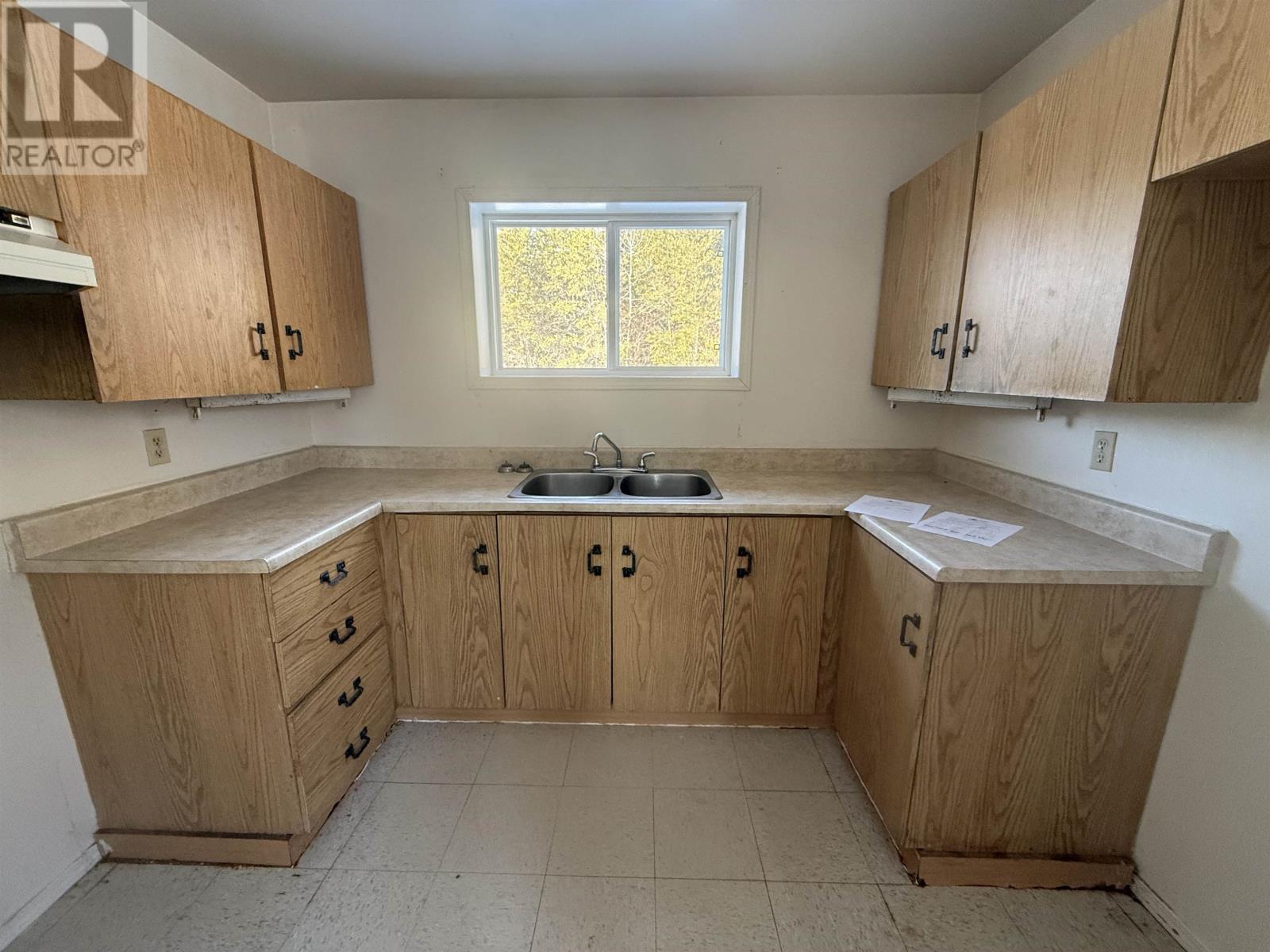 14 Superior Ave, Ignace, Ontario  P0T 1T0 - Photo 2 - TB2600367