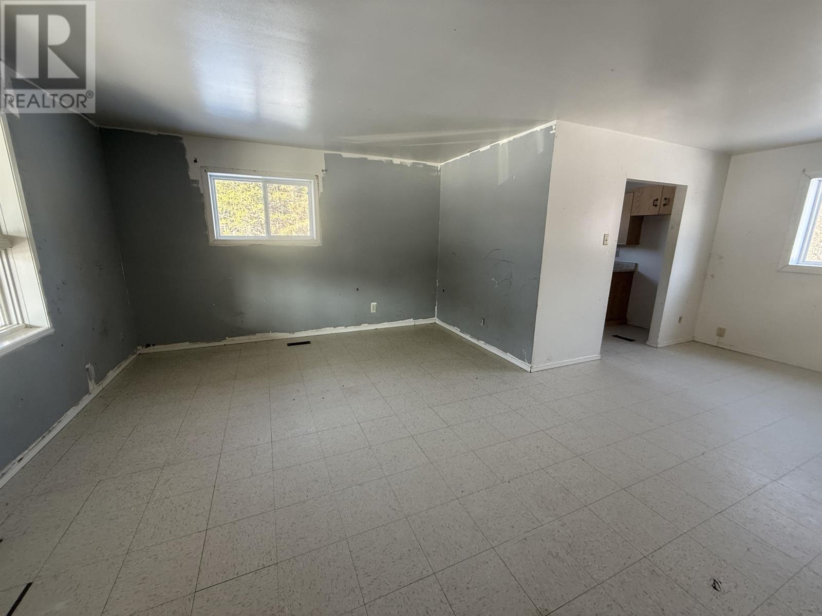 14 Superior Ave, Ignace, Ontario  P0T 1T0 - Photo 3 - TB2600367