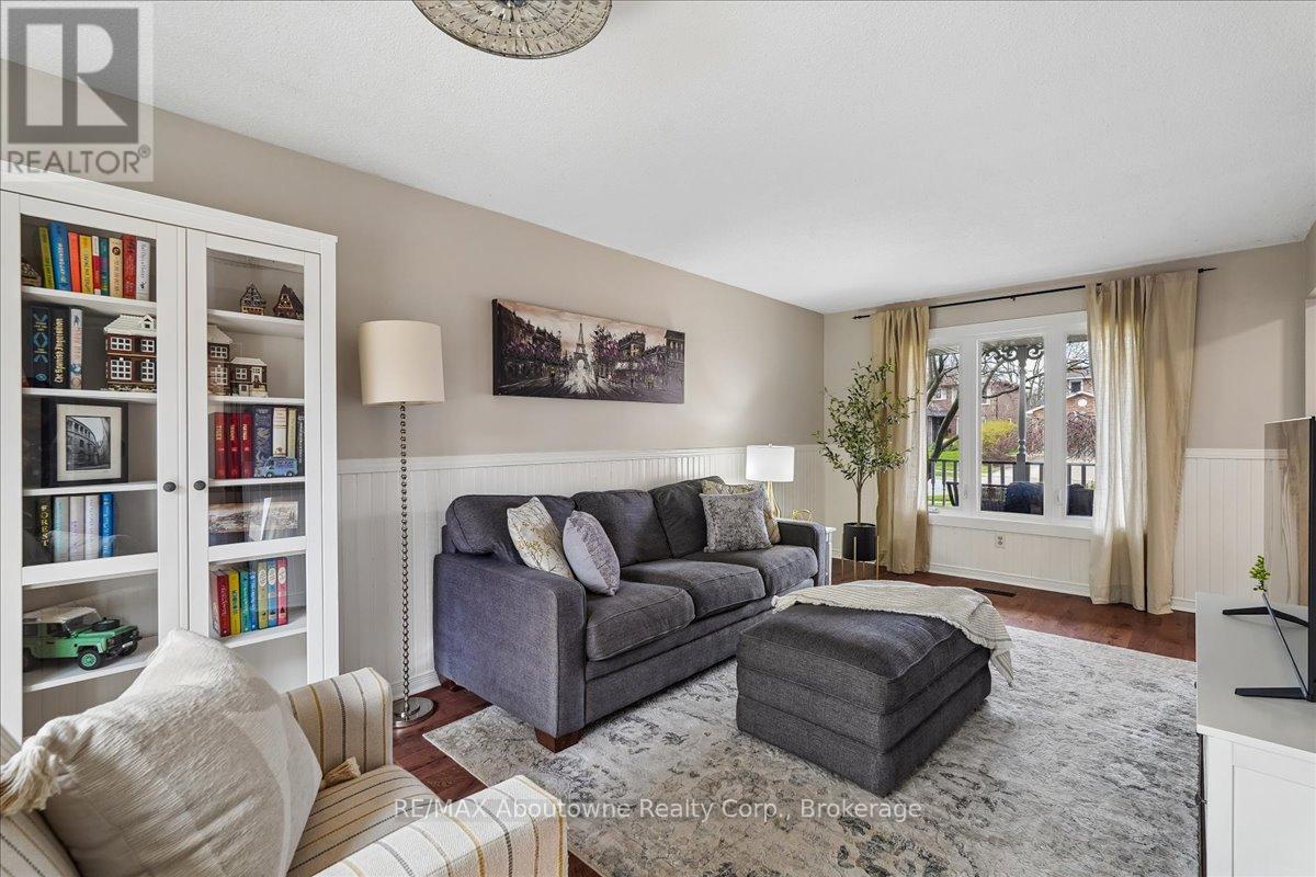 149 Ward Court, Oakville, Ontario  L6L 5X7 - Photo 18 - W13056784