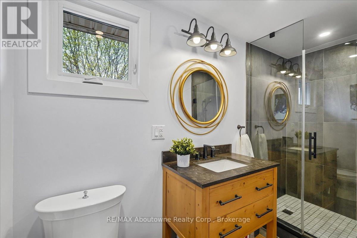 149 Ward Court, Oakville, Ontario  L6L 5X7 - Photo 25 - W13056784