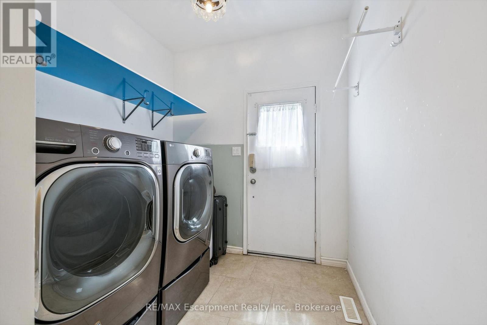 227 Martindale Avenue, Oakville, Ontario  L6H 4K2 - Photo 15 - W13056802