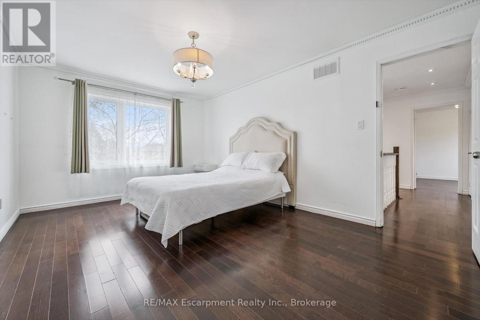 227 Martindale Avenue, Oakville, Ontario  L6H 4K2 - Photo 16 - W13056802