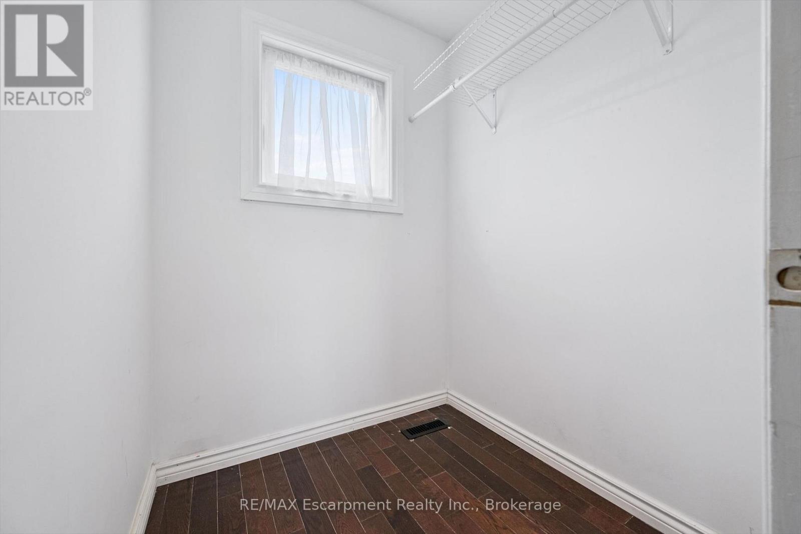 227 Martindale Avenue, Oakville, Ontario  L6H 4K2 - Photo 18 - W13056802