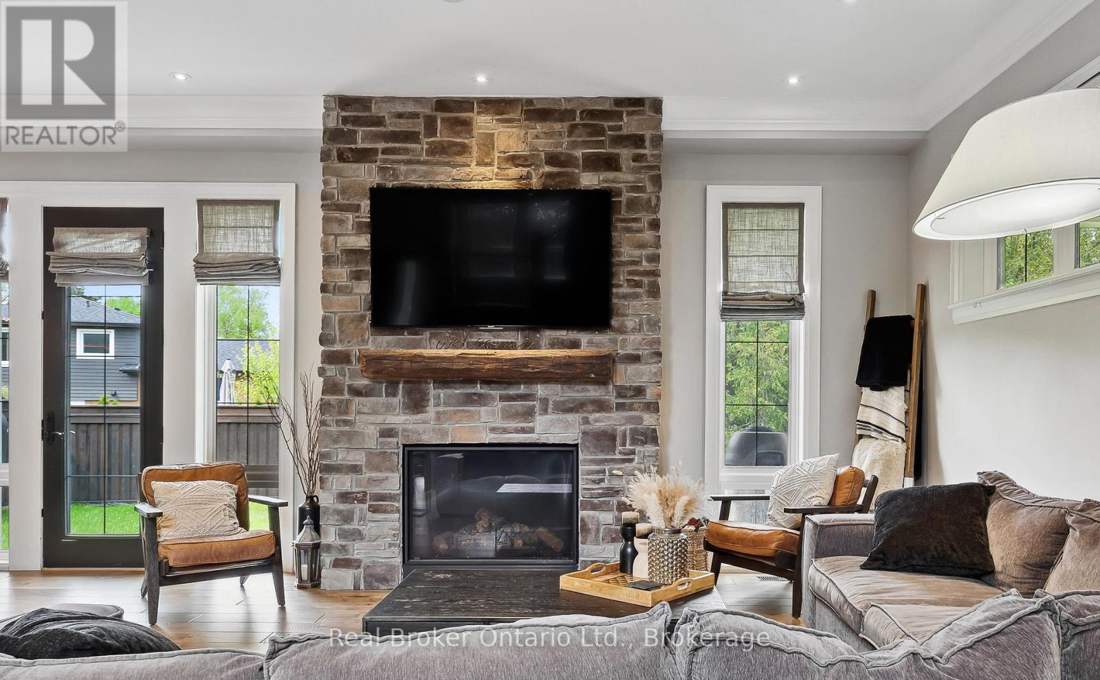 1247 Wood Place, Oakville, Ontario  L6L 2R4 - Photo 12 - W13056902