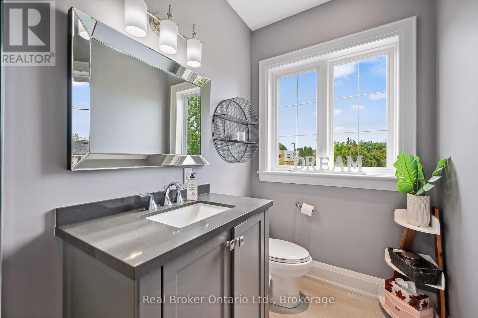 1247 Wood Place, Oakville, Ontario  L6L 2R4 - Photo 37 - W13056902