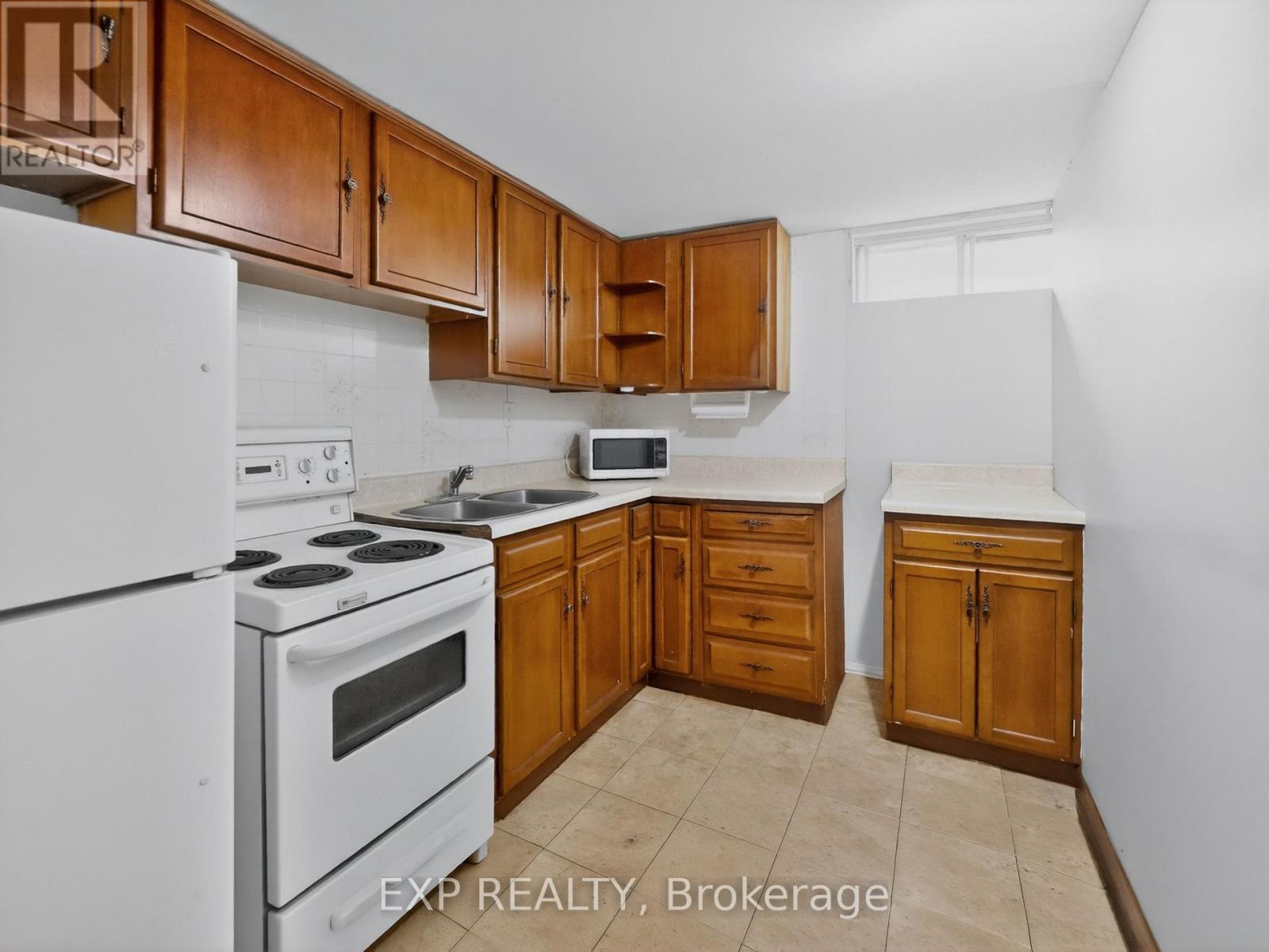 6328 Gore Street, Niagara Falls, Ontario  L2J 1X8 - Photo 28 - X13056638