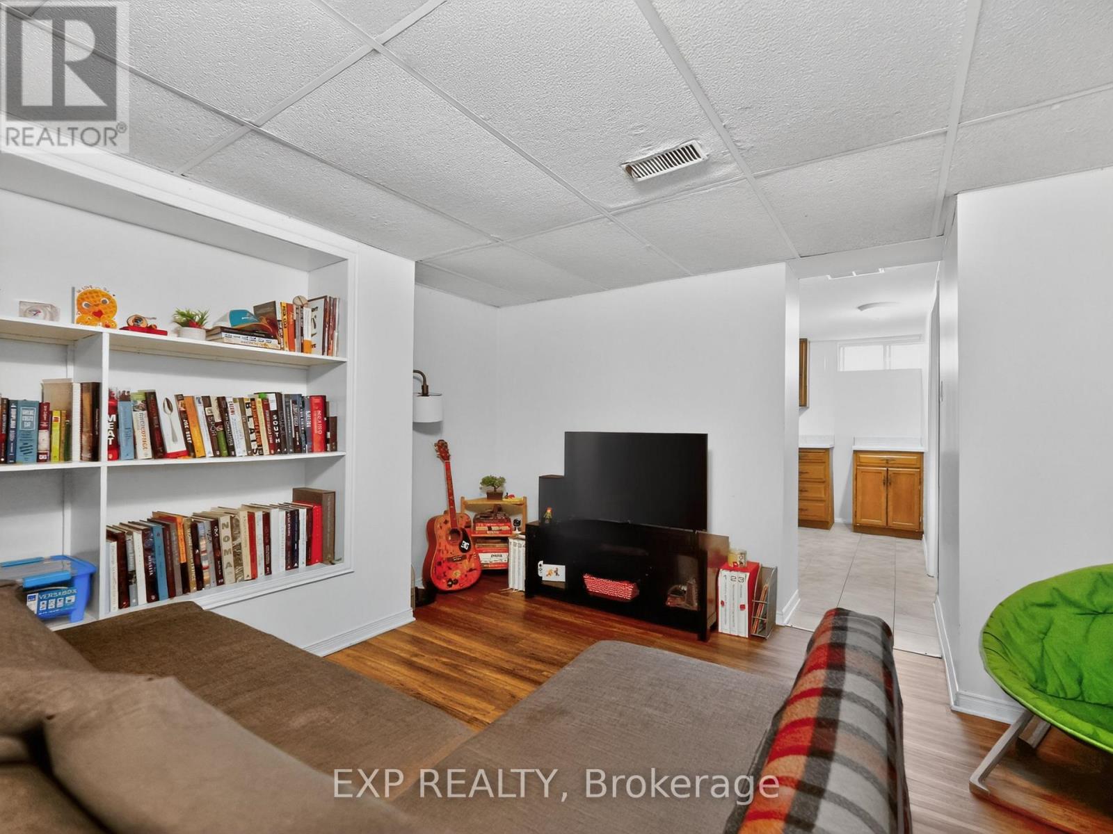 6328 Gore Street, Niagara Falls, Ontario  L2J 1X8 - Photo 29 - X13056638