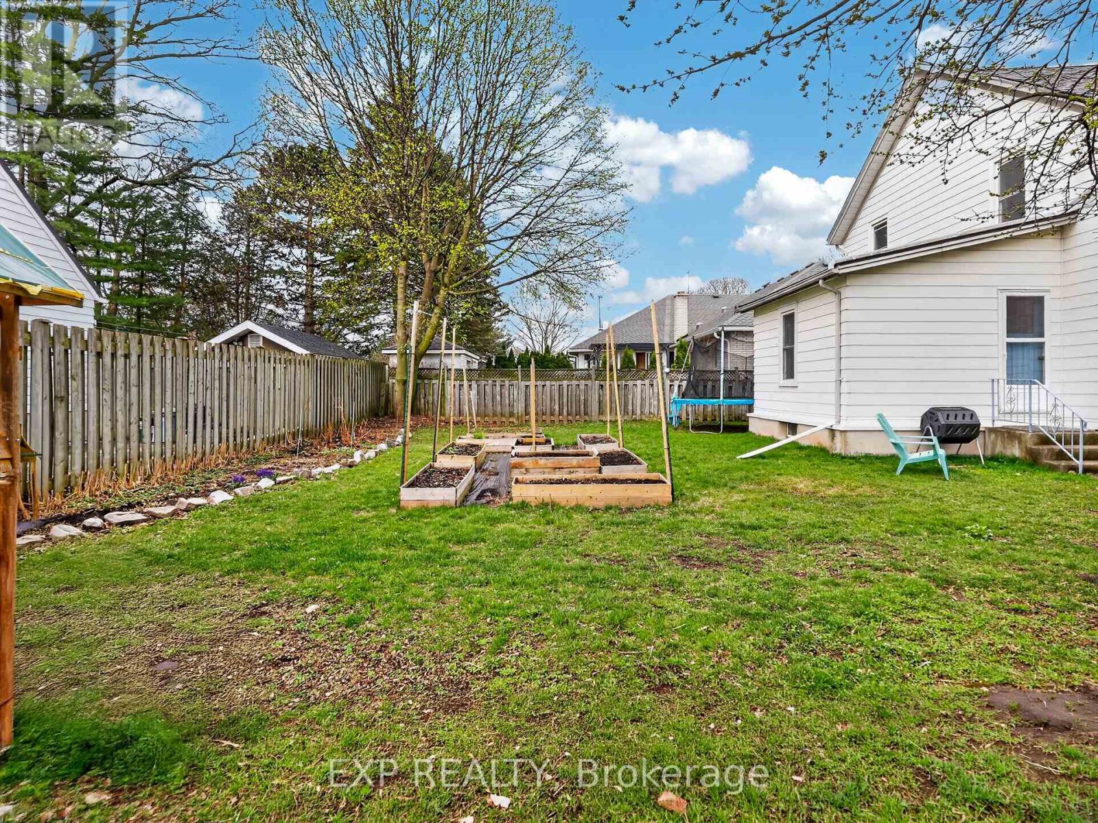 6328 Gore Street, Niagara Falls, Ontario  L2J 1X8 - Photo 43 - X13056638