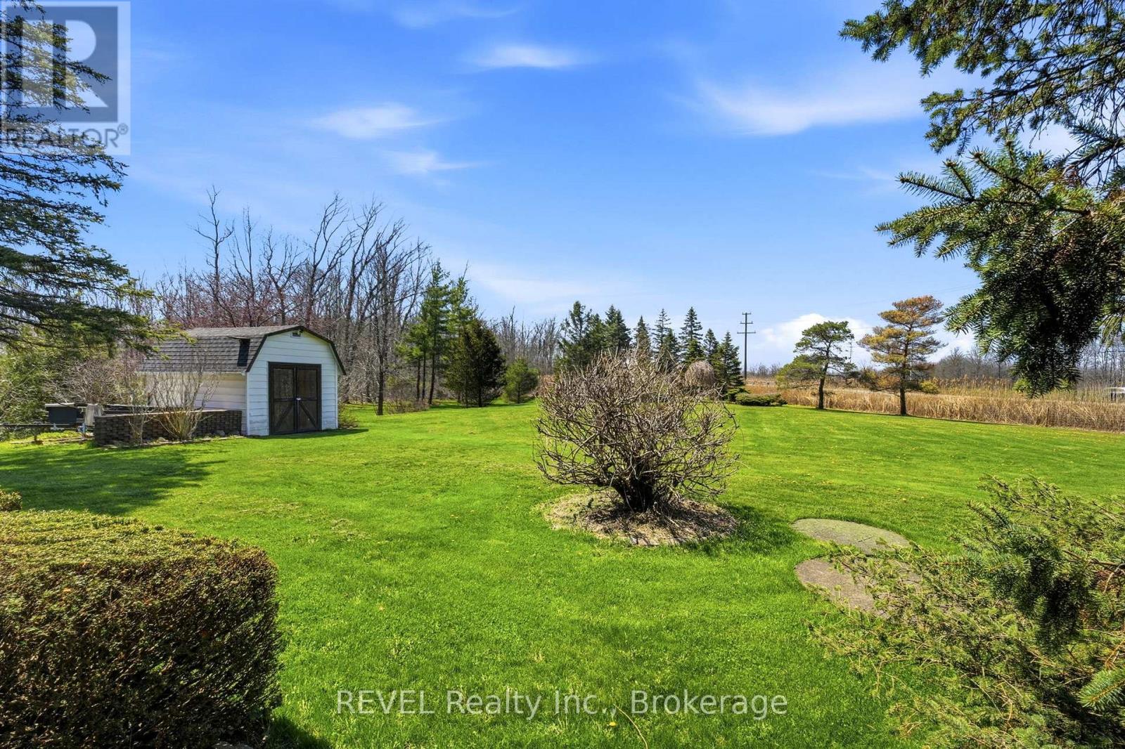 69 Darby Road, Welland, Ontario  L3B 5N4 - Photo 2 - X13056696