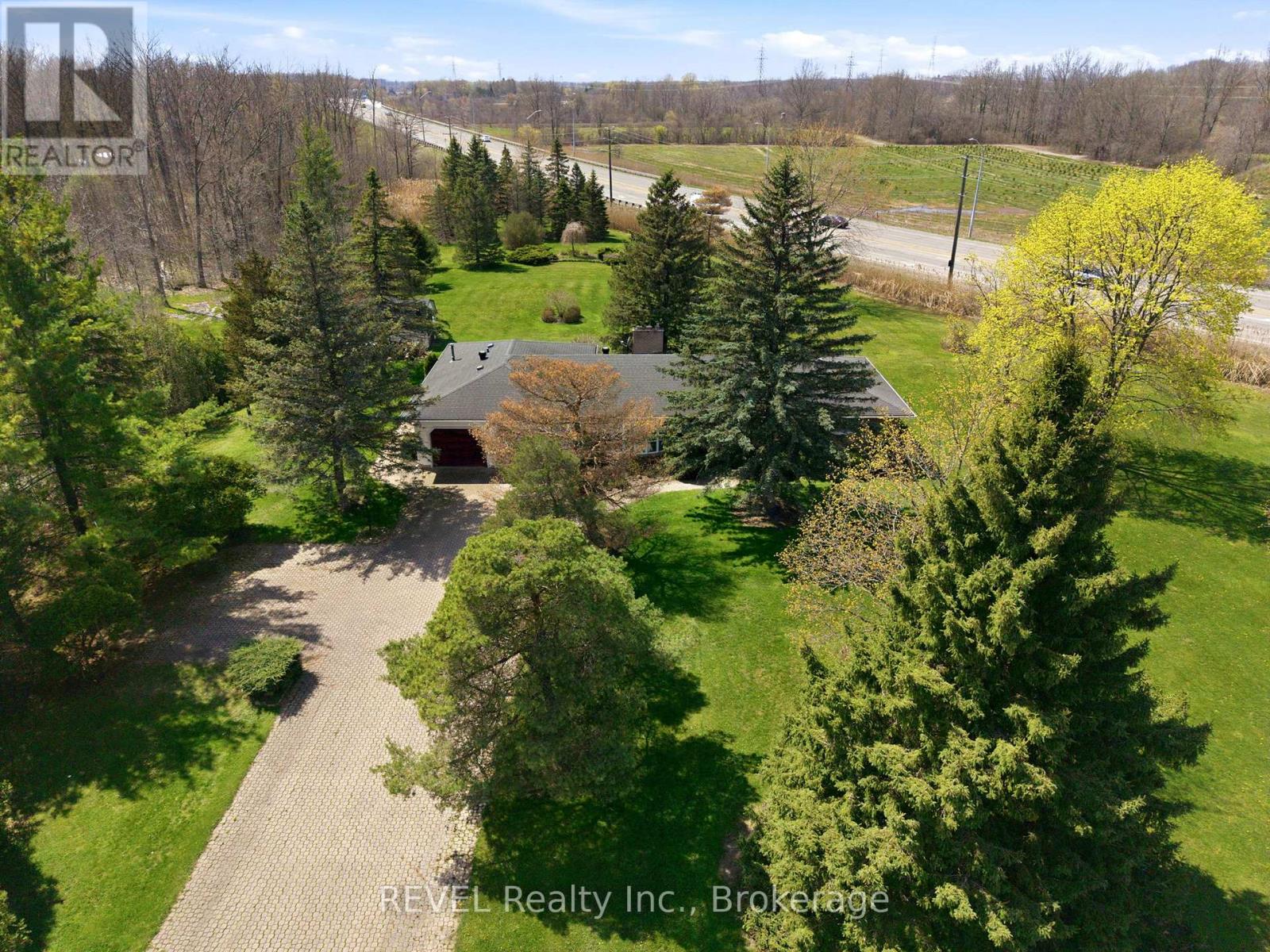 69 Darby Road, Welland, Ontario  L3B 5N4 - Photo 3 - X13056696