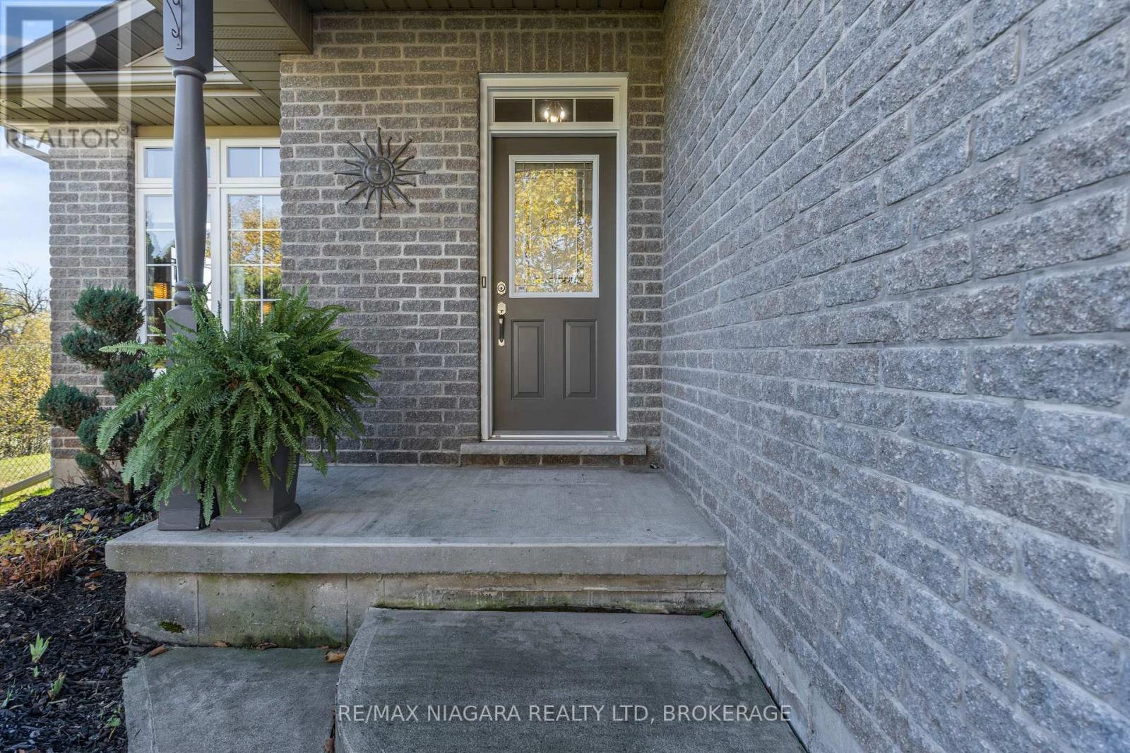 3579 Carver Street, Fort Erie, Ontario  L0S 1S0 - Photo 4 - X13056822