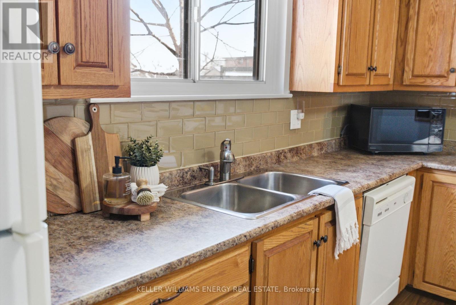 72 - 1333 Mary Street N, Oshawa, Ontario  L1G 6Z3 - Photo 5 - E13056844