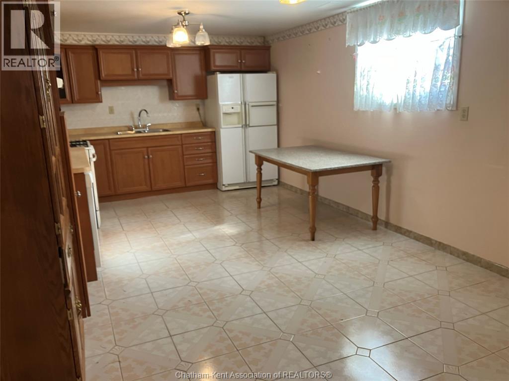 8 Regal Place, Chatham, Ontario  N7M 5P5 - Photo 18 - 25015755