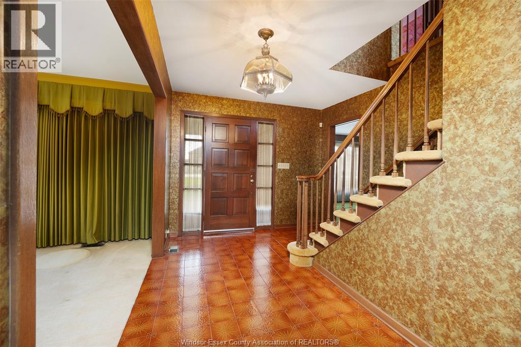 5410 Huron Church Line Road, Lasalle, Ontario  N9H 1H6 - Photo 7 - 26009496