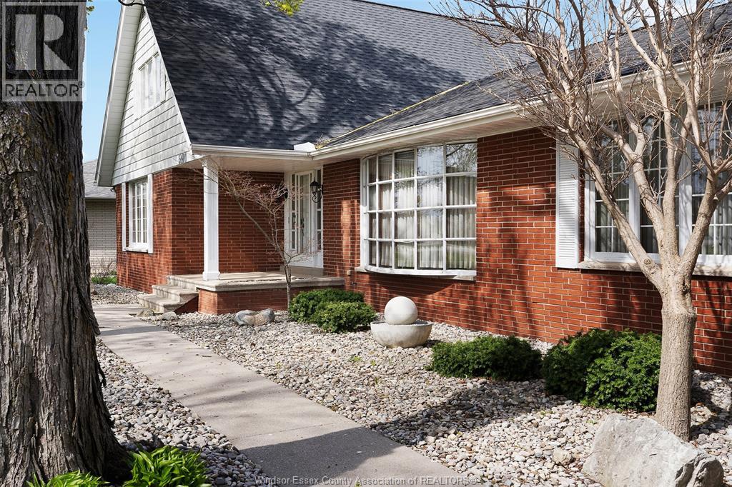 5410 Huron Church Line Road, Lasalle, Ontario  N9H 1H6 - Photo 4 - 26009496