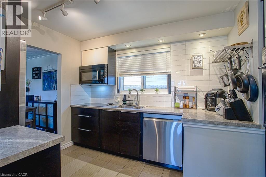 2387 Cyprus Avenue, Burlington, Ontario  L7P 1G5 - Photo 11 - 40825088