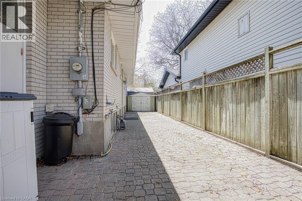 2387 Cyprus Avenue, Burlington, Ontario  L7P 1G5 - Photo 34 - 40825088