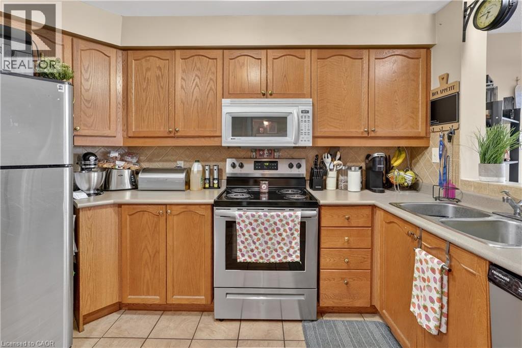 742 Angler Way, Waterloo, Ontario  N2K 4L7 - Photo 10 - 40824253