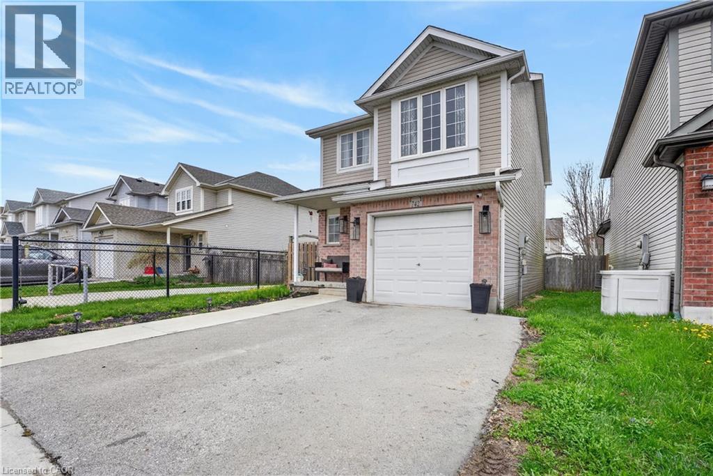 742 Angler Way, Waterloo, Ontario  N2K 4L7 - Photo 2 - 40824253