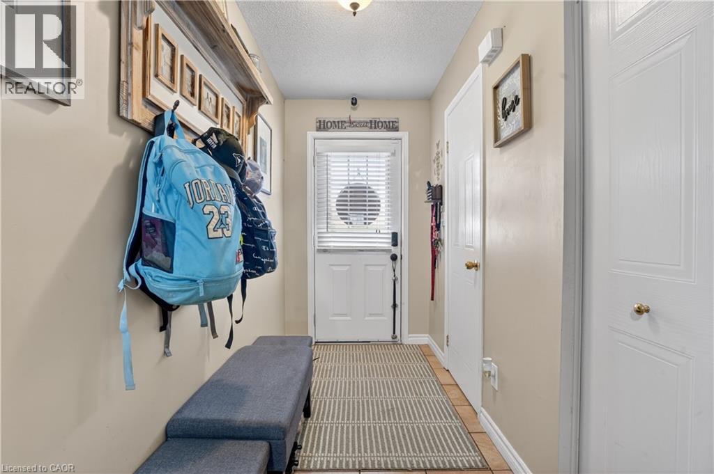 742 Angler Way, Waterloo, Ontario  N2K 4L7 - Photo 4 - 40824253