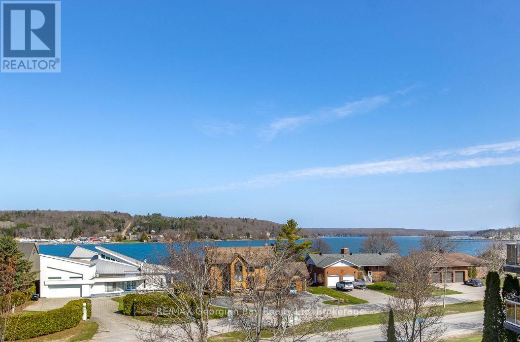 404 - 11 BECK BOULEVARD, Penetanguishene, Ontario